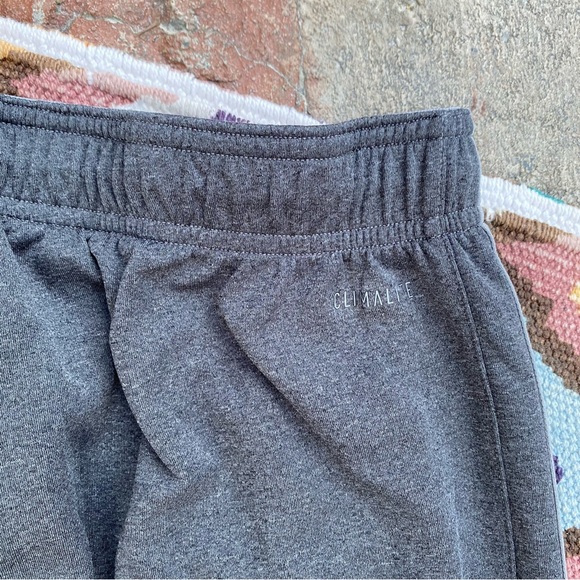 Adidas Men’s Gray Stripped Sweatpants Joggers Pants Size Large BRAND NEW W/O Tag - Picture 8 of 9